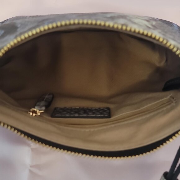 G.I.L.I. Blue Snakeskin Crossbody Bag - Picture 8 of 13